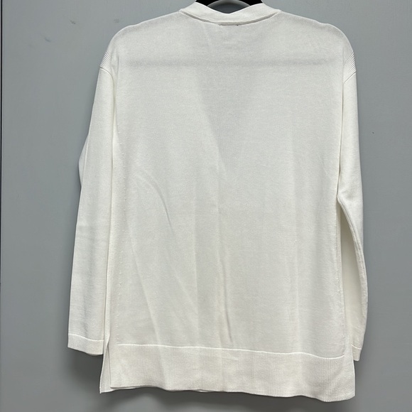 Talbot white sweater. - Picture 3 of 5